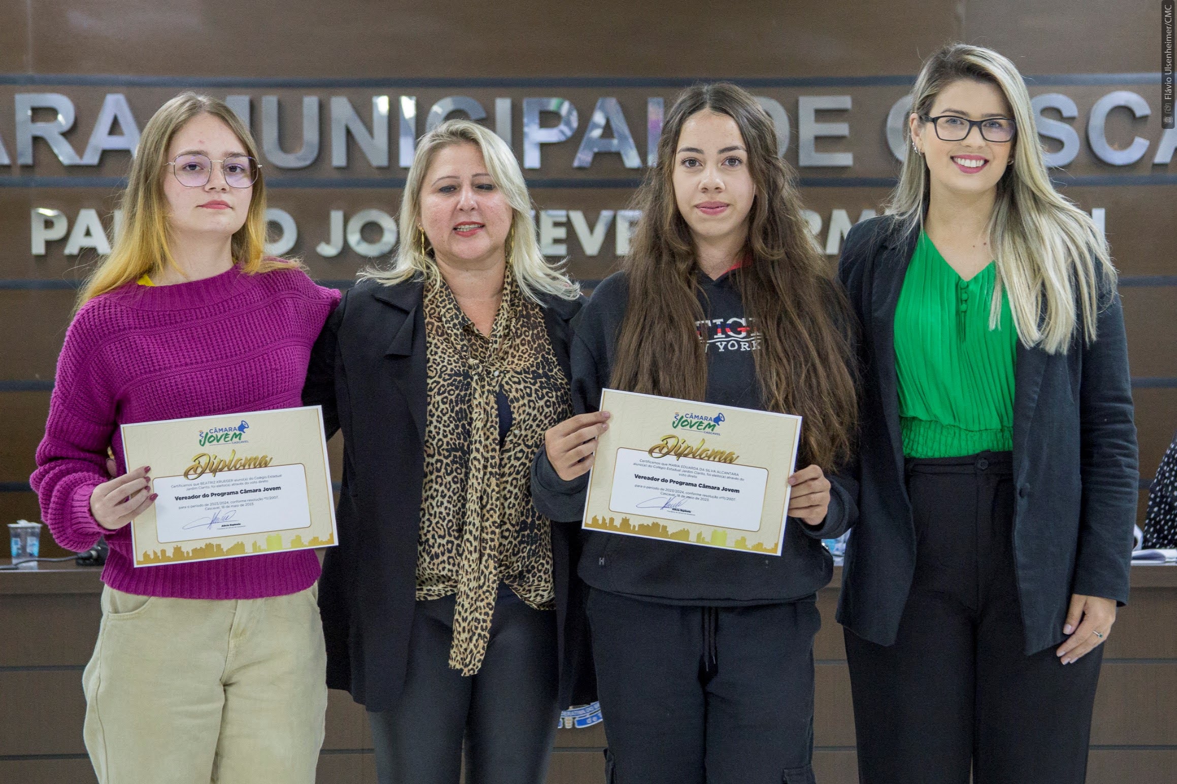 Tomam Posse Os Vereadores Jovens De Cascavel Mandato Vai At O