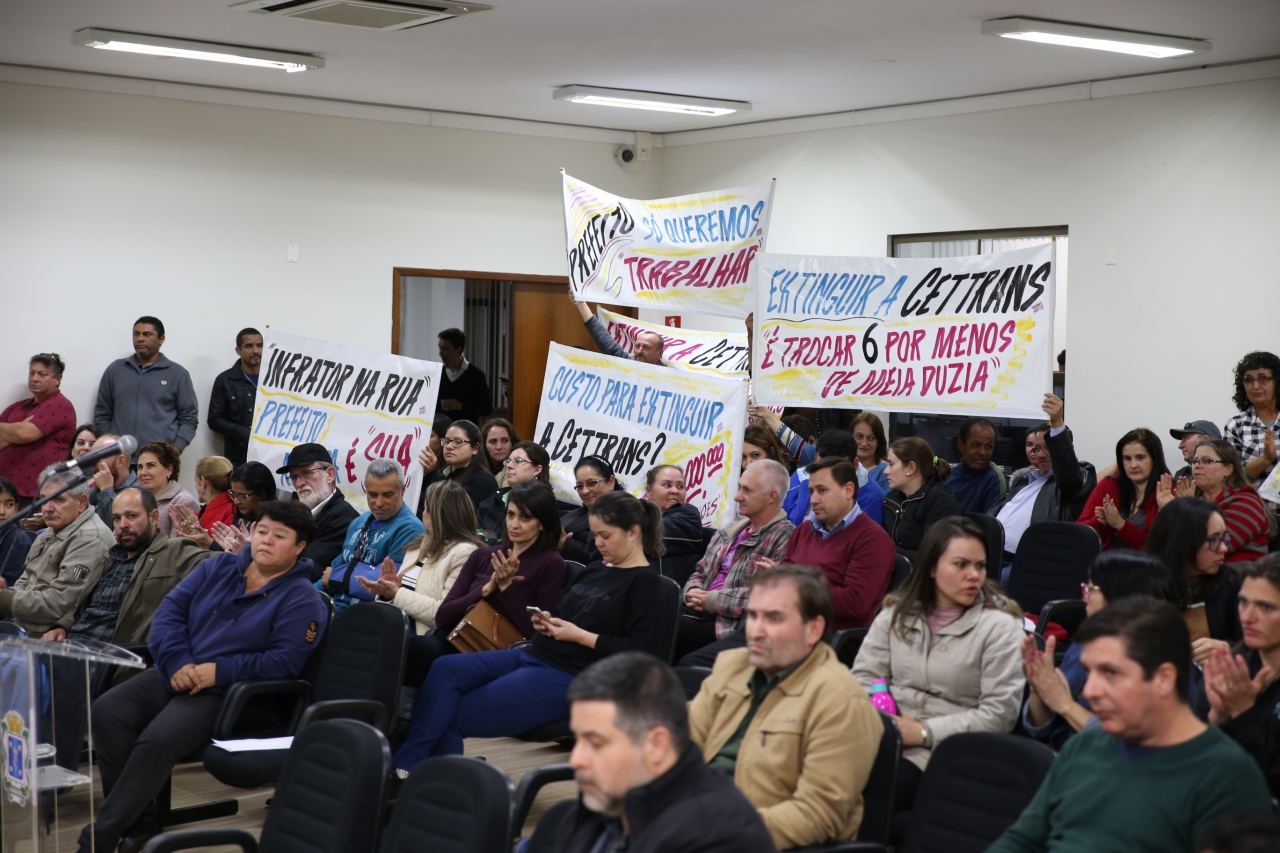 Audiência pública debate processo de extinção da Cettrans Câmara