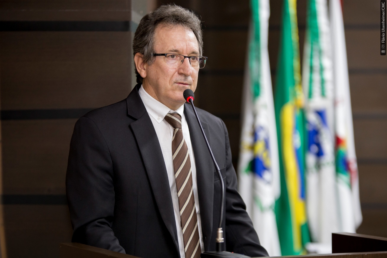 Medida proposta por Mazutti implanta a versão ampliada do teste do pezinho, hoje existente só na rede privada